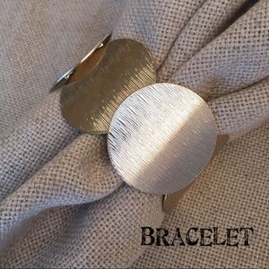 Elastic Textured Goldtone Silvertone Disc Bracelet